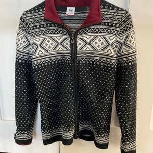 Excellent condition. Dale of Norway Sweater